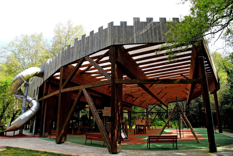 Parque infantil de La Robleda